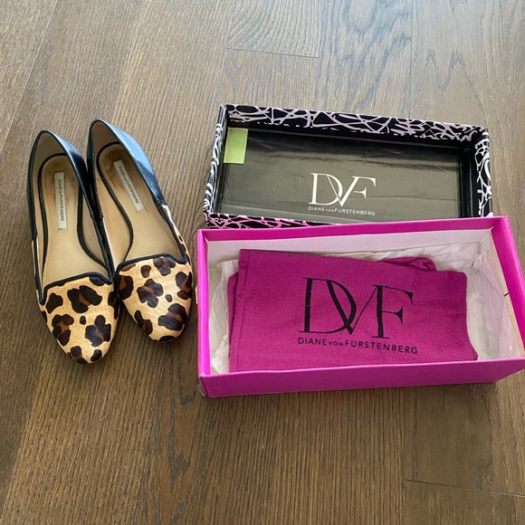DVF Leopard Flats Canela 6.5 - Picture 5 of 5